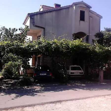 - Diklo 13327b